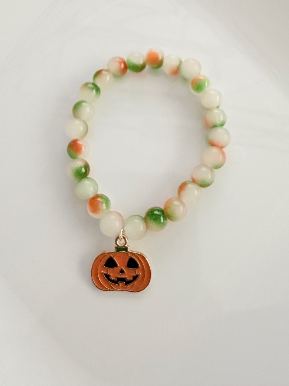 Pumpkin Jack-o-lantern Charm Beaded Bracelet Green & Orange Jewelry